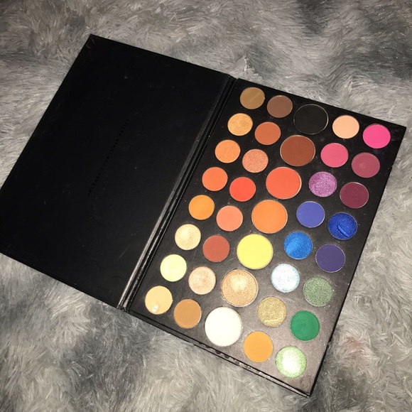 James Charles morphe x pallet - Picture 5 of 5